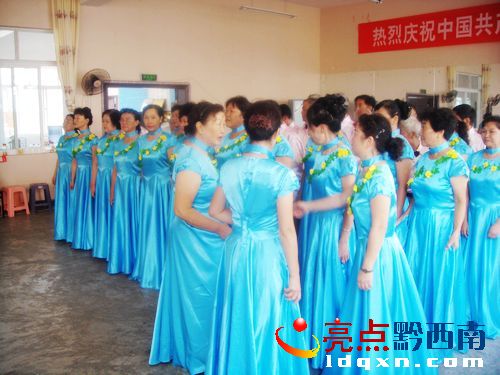 ★您好！敬請修改�。▓D2）圖為我州參加全....JPG