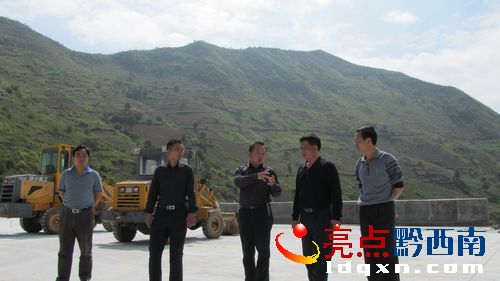 <a href=http://www.kshx-dzby.com/news/zhenfeng/ target=_blank class=infotextkey>ؑSh</a>hίίhL֝׌{(dio).JPG