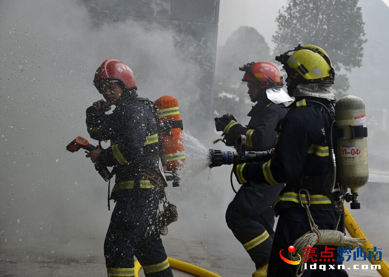 QQ截圖20150328092740111.jpg