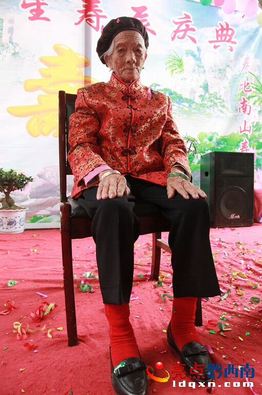 QQ截圖20150824081737.jpg
