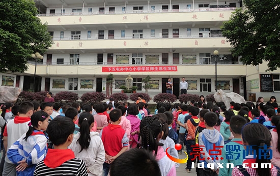 QQ截圖20150925150203.jpg