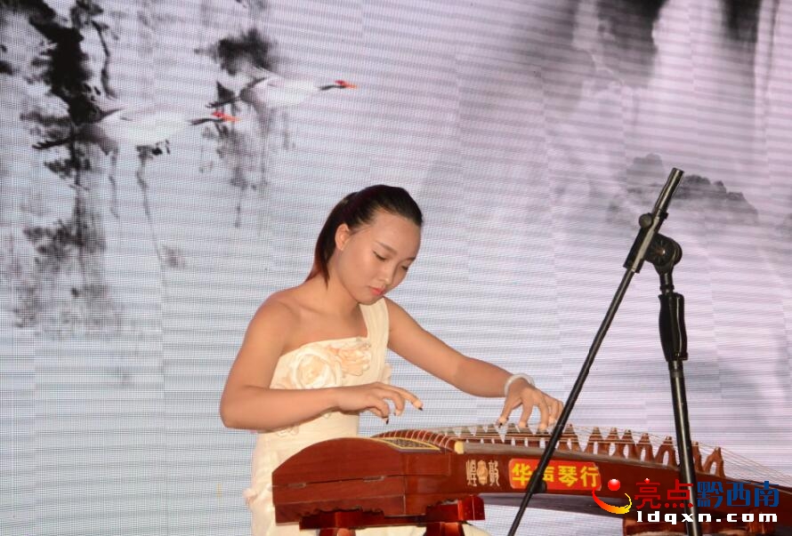 QQ截圖20160424222947.jpg