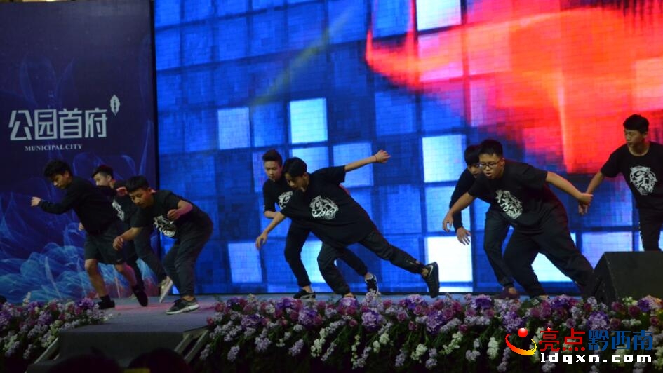 QQ截圖20160424223437.jpg
