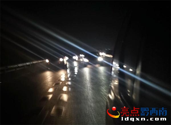押送滯留車輛_20180206214856_看圖王.JPG