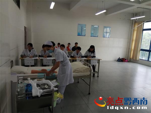 骨科護(hù)理實(shí)操比賽_看圖王.jpg